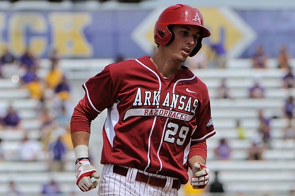 No. 11 LSU blows past La. Tech in midweek matchup