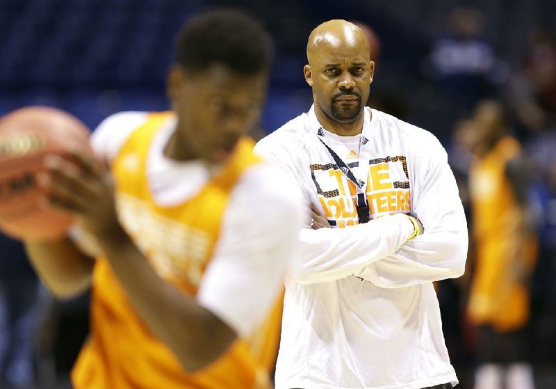 Cuonzo Martin led Tennessee to a 24-13 record and a spot in the regional semifinals of the NCAA Tournament this year, but he stunned Volunteers officials when he accepted the head coaching job at California on Tuesday. 