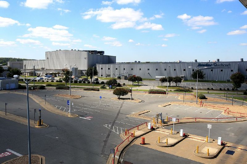 The Little Rock Municipal Airport Commission is sending its executive director to England to market the vacant Hawker Beechcraft facility shown in this 2013 file photo. 