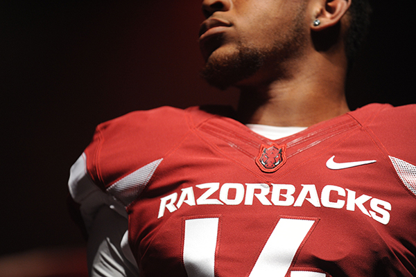 Hogs Wearing Rare Uniform Combination for Southwest Classic