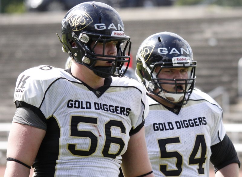 Defensive linemen Hjalte and Lars Froholdt represented Denmark in the 2014 Football European Championships. They also hope to play together at Arkansas. 
(Photo courtesy of Tina Carstensen www.tdph.dk)