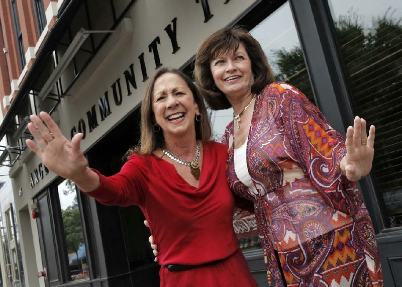 Arkansas Democrat-Gazette/JOHN SYKES JR - HIGH PROFILE VOLUNTEER - Kathleen Kennally (left) and Gayla Jungmeyer, co-chairmen for Arkansas Enterprises for the Developmentally Disabled Auxiliary 4th Annual “Curtain Call for a Cause.”