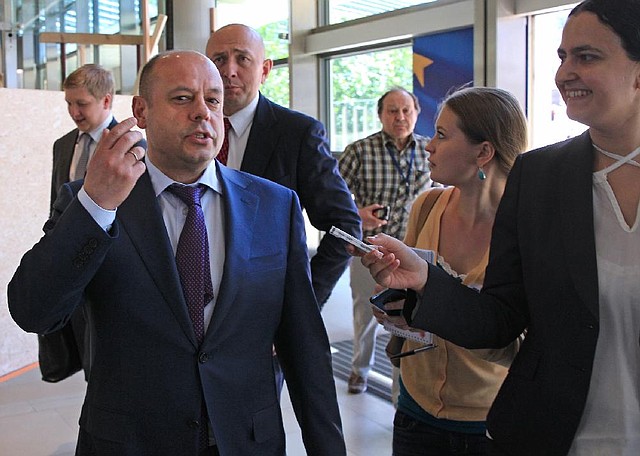 Ukraine Energy Minister Yuri Prodan leaves the European Commission headquarters in Brussels on Wednesday. Ukraine said it wanted a better deal after Russia’s offer to restore a natural-gas price discount.