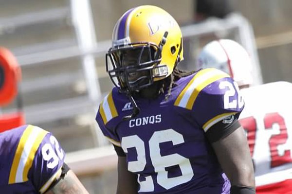 Linebacker Josh Williams spent time at Dodge City Community College prior to committing to Arkansas. 