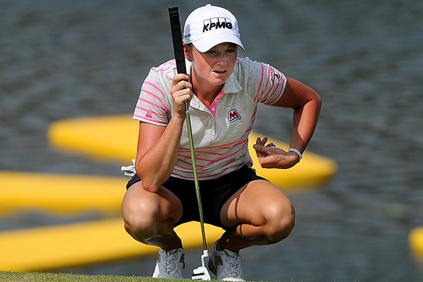 Top LPGA professional Stacy Lewis highlights women’s individual sports. 