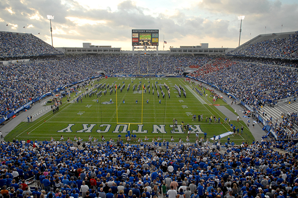 WholeHogSports - Construction at Kentucky stadium to go on