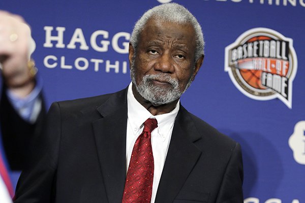 Former Arkansas coach Nolan Richardson stands on stage during the Naismith Memorial Basketball Hall of Fame class of 2014 announcement, Monday, April 7, 2014, in Dallas. (AP Photo/Charlie Neibergall)