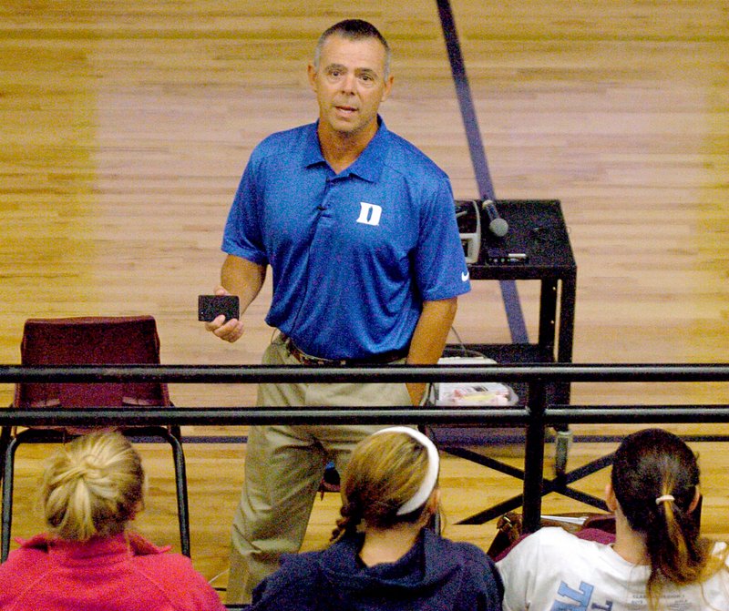 MARK HUMPHREY NWA MEDIA Duke University professor of Sports Psychology and Sports Ethics, Gregory Dale, spoke to student/athletes, parents and coaches at Lincoln High School July 28 and 29.