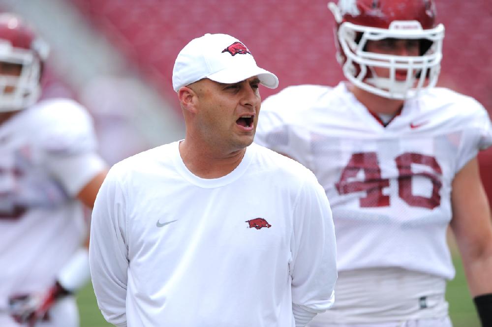 WholeHogSports - Arkansas' tight end play helpful in recruiting