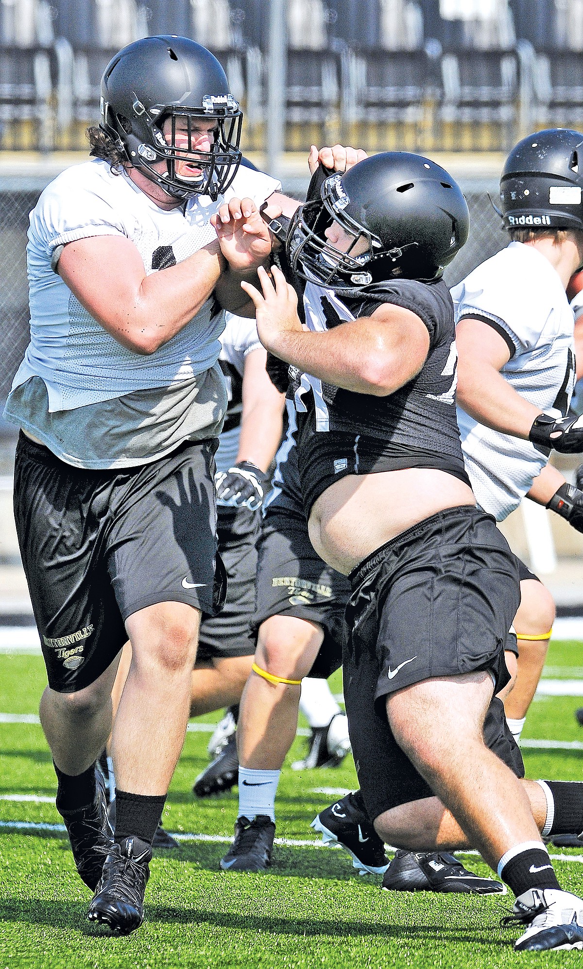 Football: Experience A Plus For Bentonville's Offensive Line ...