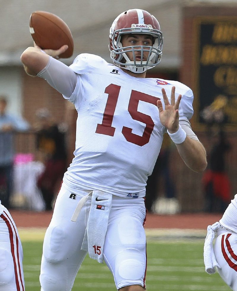Henderson State quarterback Kevin Rodgers, a fi fth-year senior, holds virtually every school and Great Amercian Conference career passing record, including yards (10,078), touchdowns (91), completions (727) and completion percentage (.667).