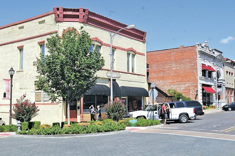 STAFF PHOTO FLIP PUTTHOFF Downtown Rogers, as seen from First and Elm streets on Thursday.