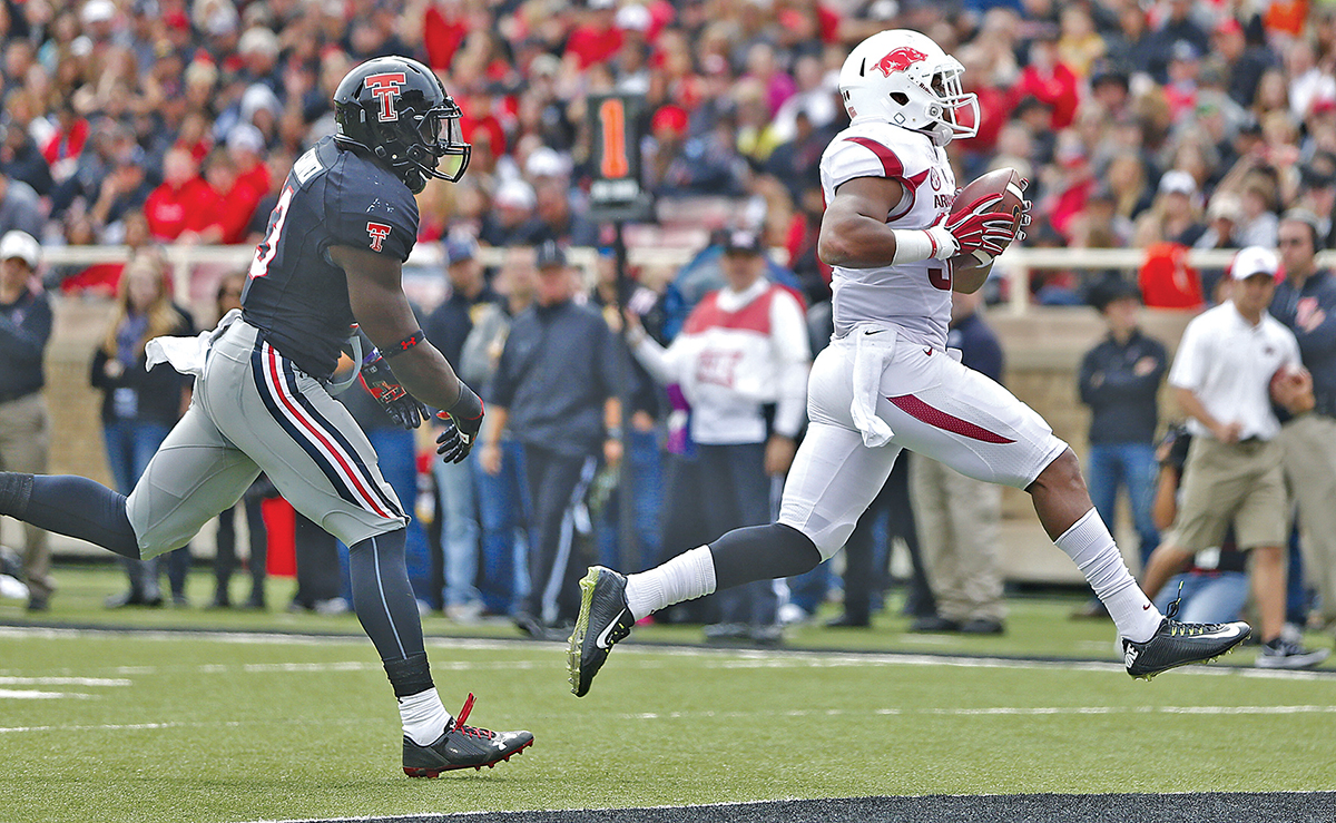 WholeHogSports - Highlights from Arkansas 49, Texas Tech 28