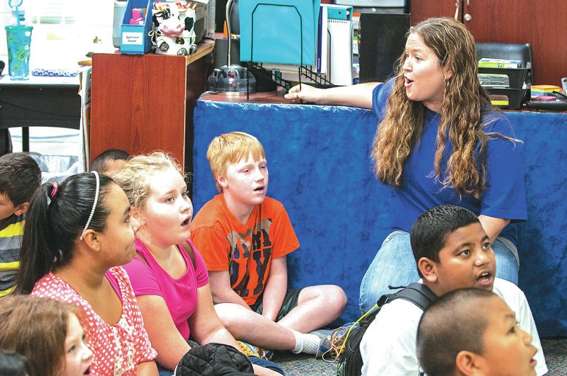 Monitor Elementary School Students Learn From Springdale Teacher's Trip