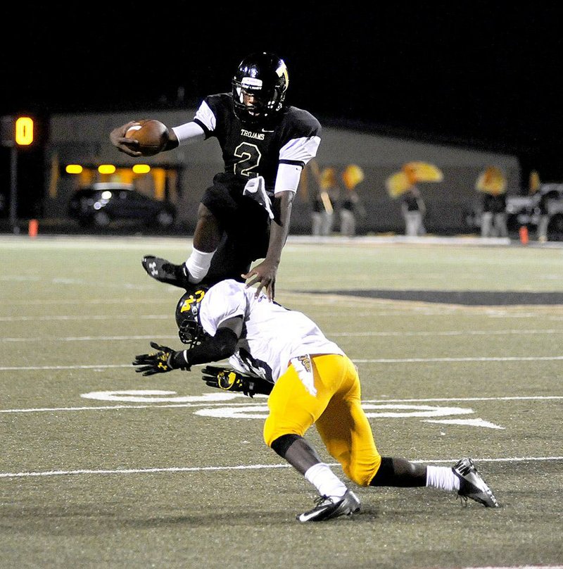 Hot Springs running back Clarence “Cleo” Floyd (top) accounted for 352 yards and three touchdowns in Friday’s 24-7 victory over Watson Chapel.