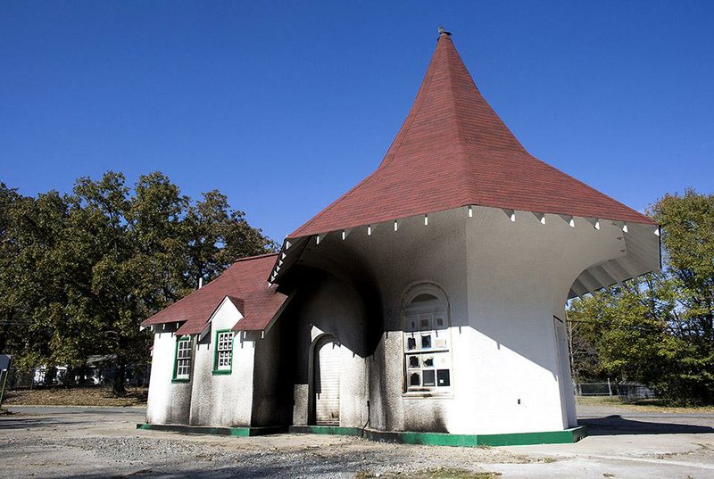 Arkansas Democrat-Gazette/MELISSA SUE GERRITS - 11/02/2014 - The historic Roundtop Filling Station in Sherwood shows fire damage from an early Sunday morning vandalization November 2, 2014. 