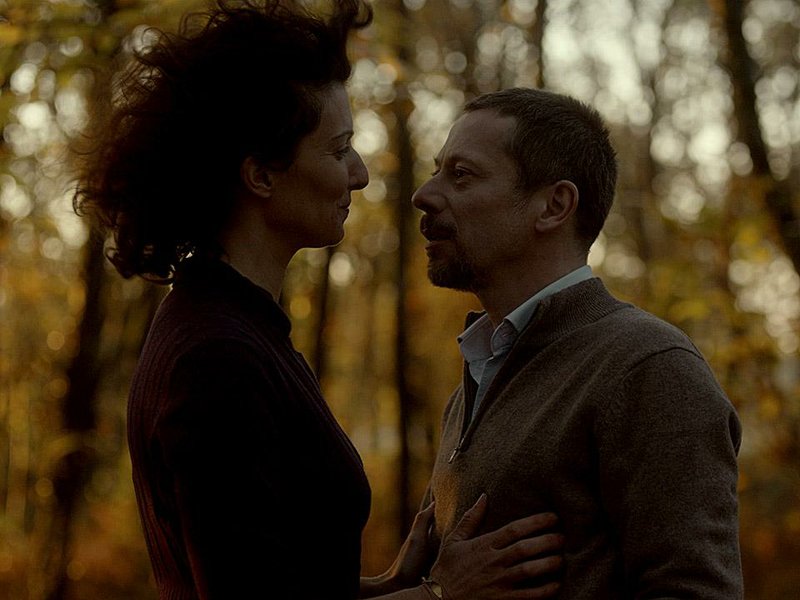 Julien (Mathieu Amalric) and Esther (Stephanie Cleau) are adulterous lovers in Amalric’s briskly paced The Blue Room.