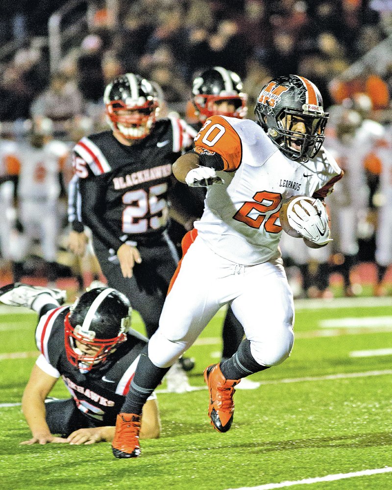  Special To NWA Media David J. Beach Jamari McCollum of Malvern runs the ball for Malvern&#8217;s second touchdown Friday against Pea Ridge at Blackhawks Stadium in Pea Ridge.