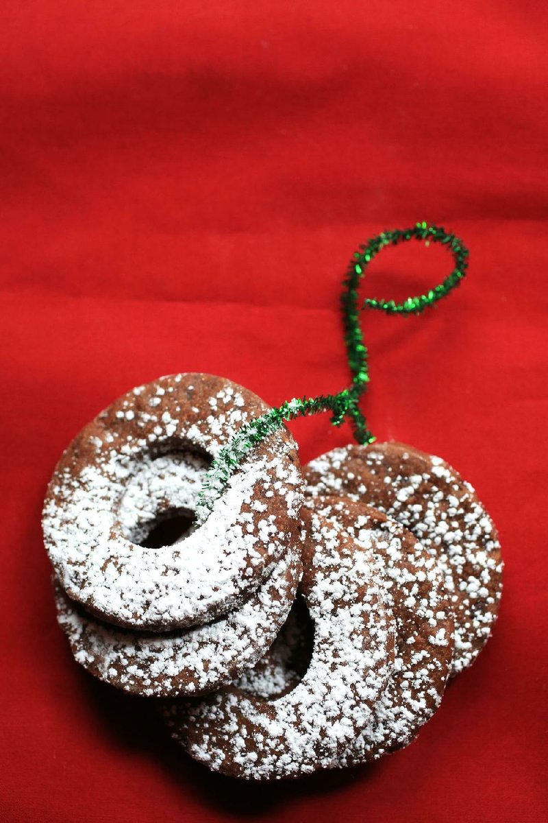 These intensely flavored Double Chocolate Shortbread Rings contain cocoa, grated dark chocolate and a hint of cinnamon.