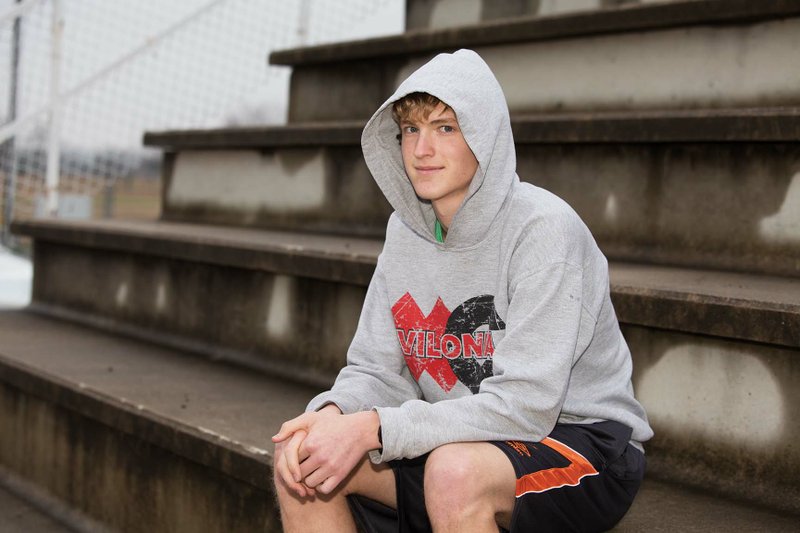 Vilonia senior runner Zach Rail won the individual championship in the Class 5A state cross-
country meet last month. Rail also won the state championship in 2013. 