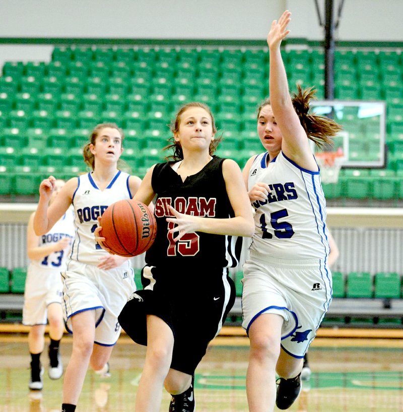 Ninth-grade girls go 2-1 at Van Buren Tournament