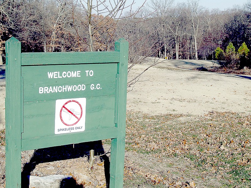 Tom A. Throne/The Weekly Vista The Recreaton Committee received an update from Charlie Teal, chairman of the Property Owners Association, about the plans for the old Branchwood Golf Course. The POA Board formed an ad hoc committee to look at the plan. He said the committee is working on alternative uses for the former golf course and will soon hire a professional landscape architect to help.