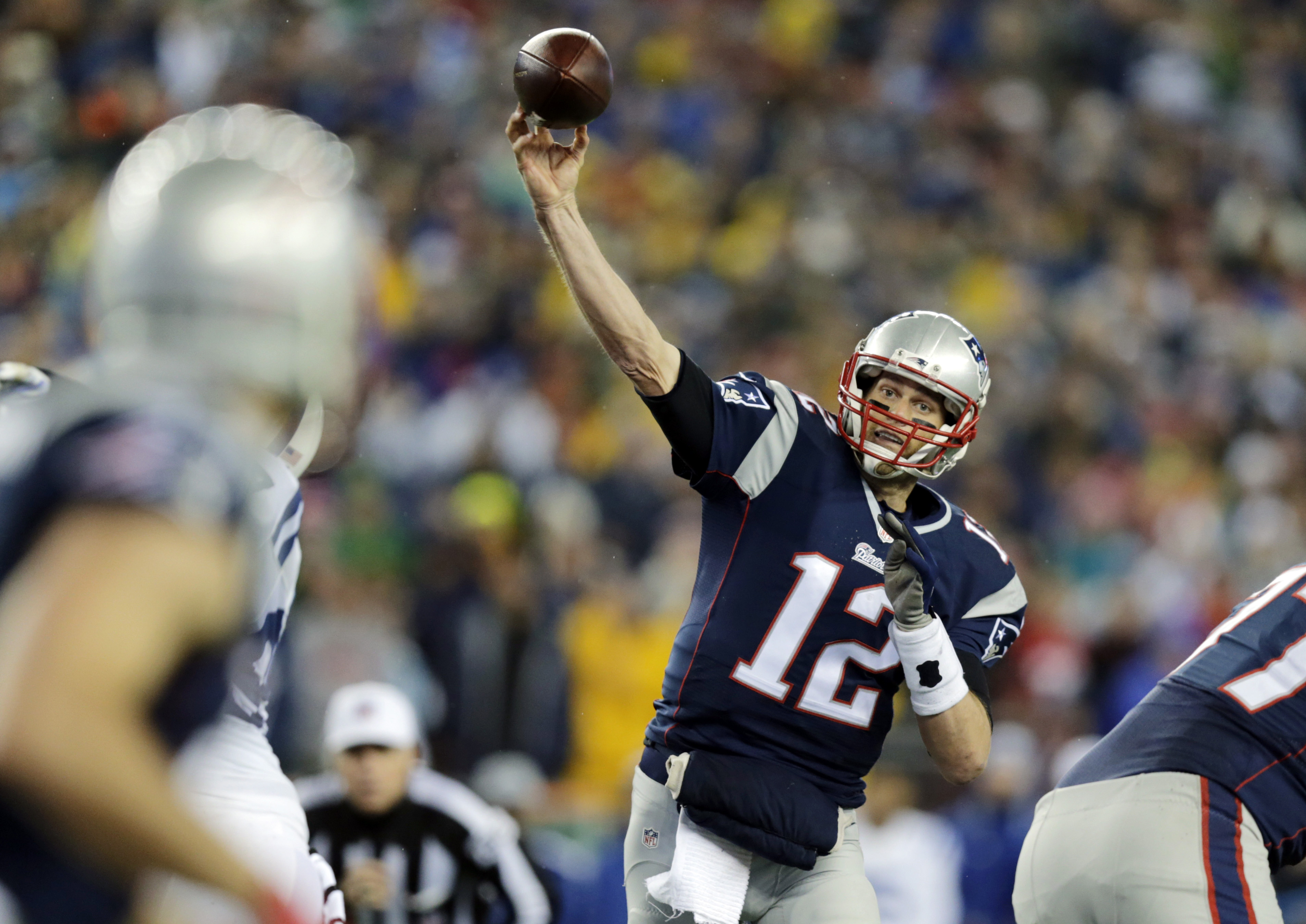 Super Bowl a tossup at legal sports books