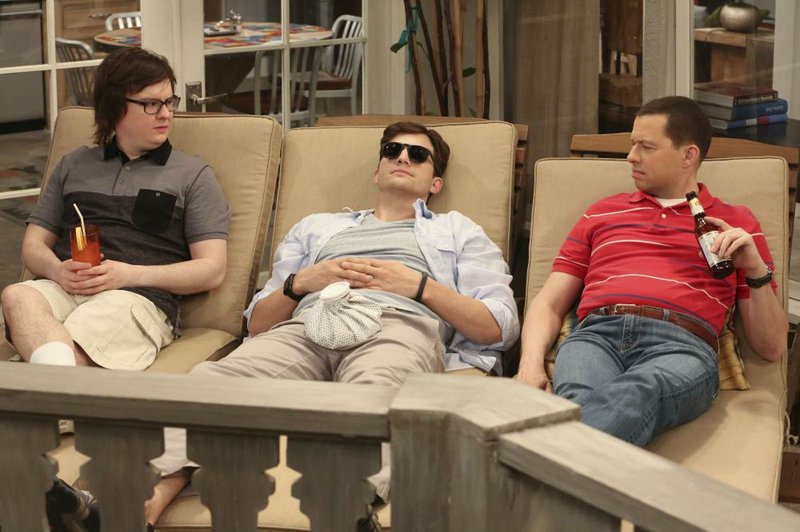 TWO AND A HALF MEN, Pictured L-R: Glenwood native Clark Duke as Barry, Ashton Kutcher as Walden Schmidt, and Jon Cryer as Alan Harper Photo: Robert Voets/Warner Bros. Entertainment Inc. 2014 WBEI. All rights reserved
