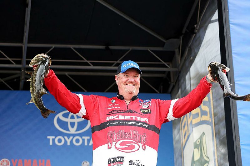 According to one oddsmaker, Mark Davis of Mount Ida has the best odds of winning the 45th Bassmaster Classic among the five Arkansans who qualified for the tournament. 