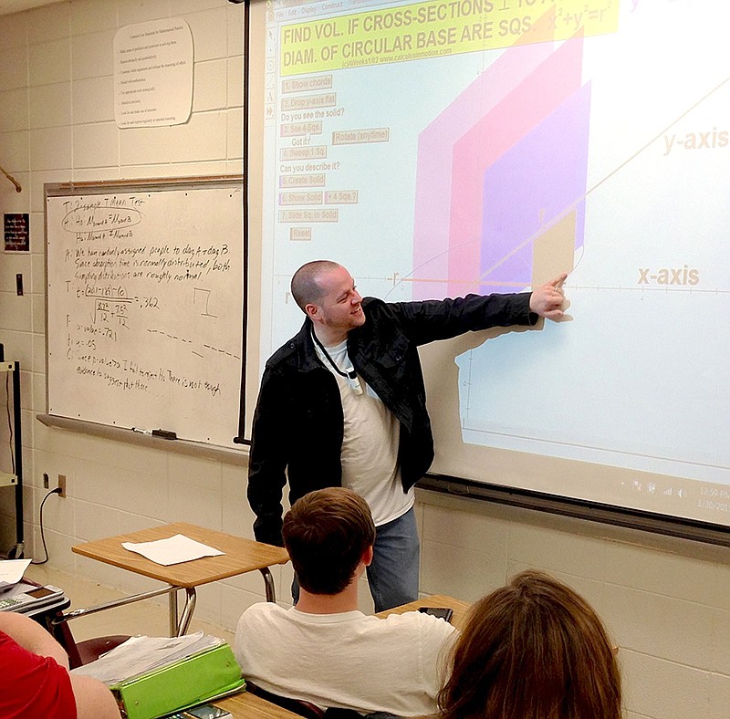 Submitted photo Math Ready: Lake Hamilton High School math teacher Brian Leonard leads his AP Calculus class at the school. Leonard recently helped the Southern Regional Education Board build a transitional math class for high school and college students.