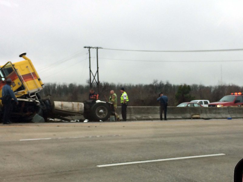 Wreck Slows Traffic At I 40 Us 67167 The Arkansas Democrat Gazette Arkansas Best News 3564