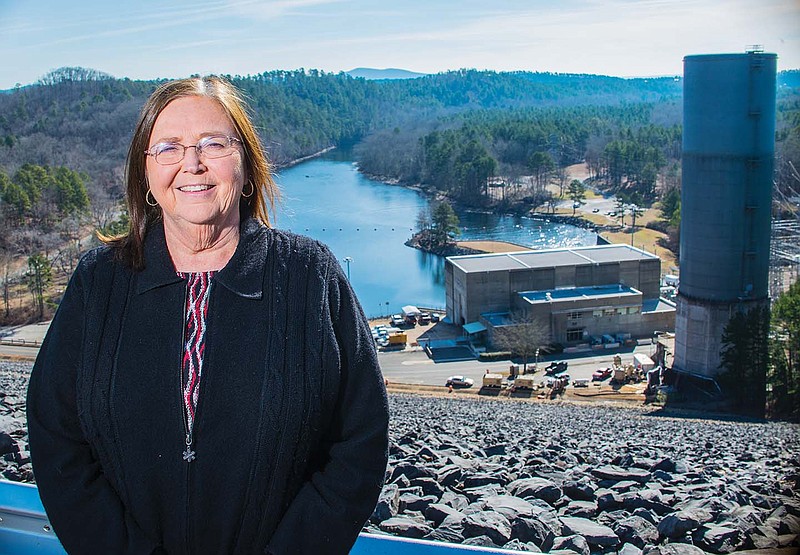 Until Brenda Meeks saw what was happening at the parks and recreation department of Arkansas Tech University in Russellville, she planned to become a schoolteacher. That visit to ATU changed her life’s path. On Jan. 2, Meeks retired after 42 years with the U.S. Army Corps of Engineers.