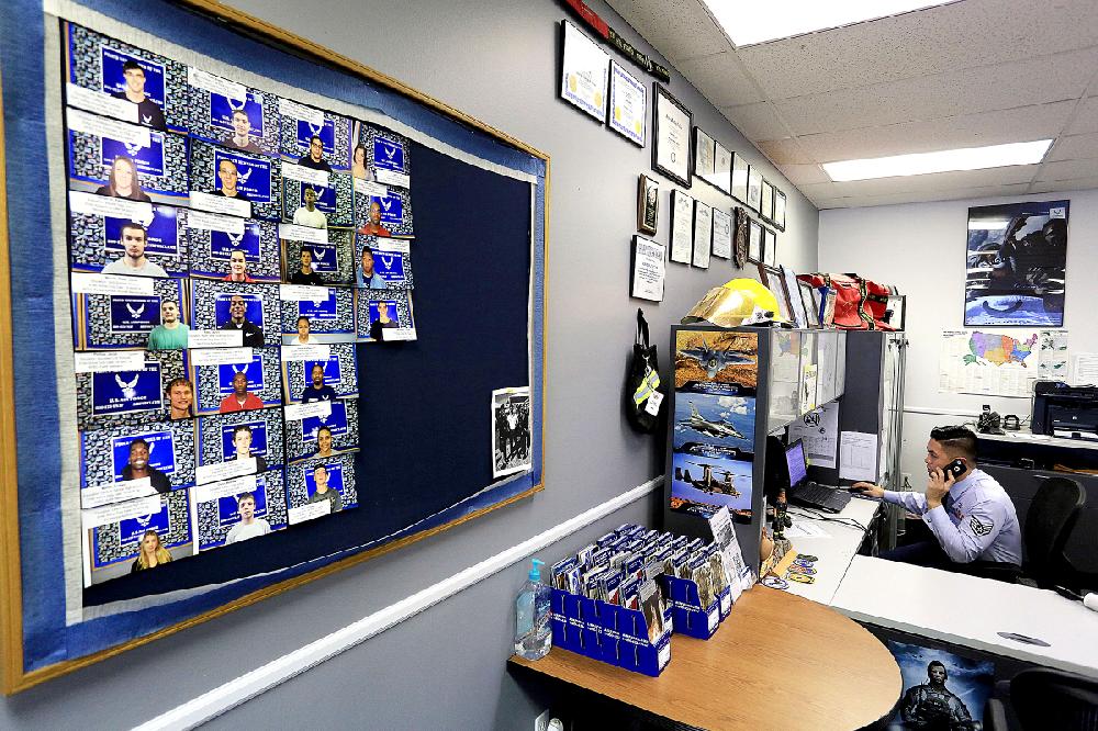 air force recruiting office hours