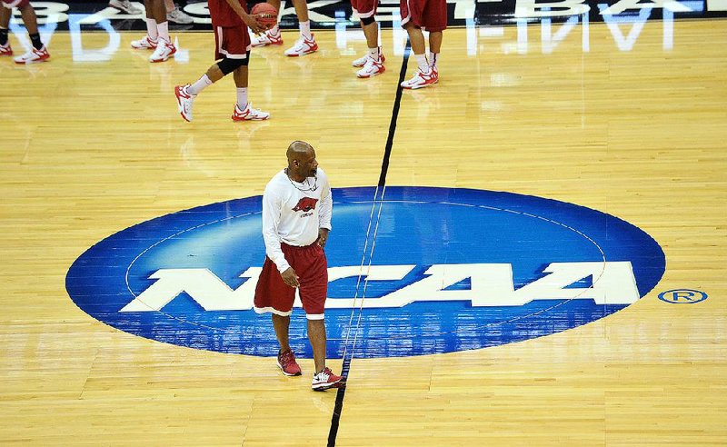 Arkansas Coach Mike Anderson, who has led the Razorbacks to the NCAA Tournament for the fi rst time since 2008, doesn’t put much stock in numbers and pairings. “Everyone is good in this tournament, everyone has players,” he said.