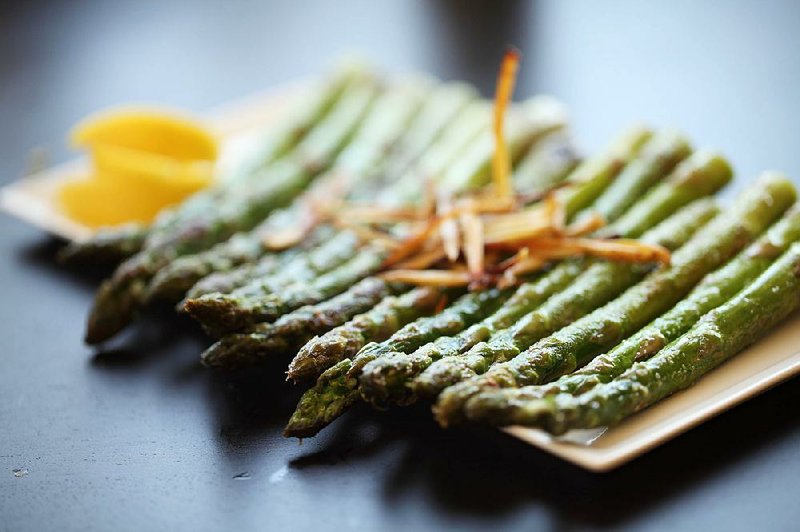 Pan-Seared Asparagus With Caramelized Ginger 