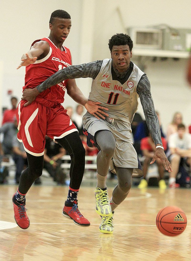 One Nation’s Josh Jackson (11), the top-ranked prospect in Rivals. com’s 2016 class, scored 19 points in One Nation’s 49-44 victory over the Colorado Hawks on Saturday at P.A.R.K. in Little Rock.