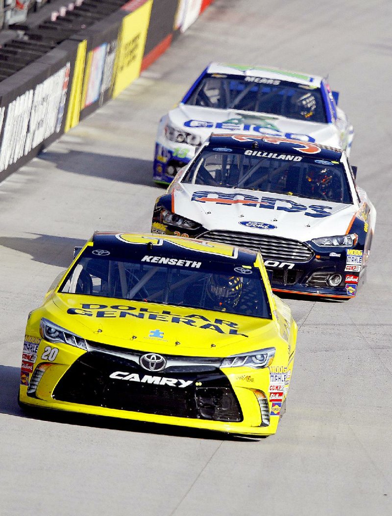 Matt Kenseth (front) will start from the pole for today’s NASCAR Sprint Cup race at Bristol Motor Speedway and will look to end a 51-race winless streak. 