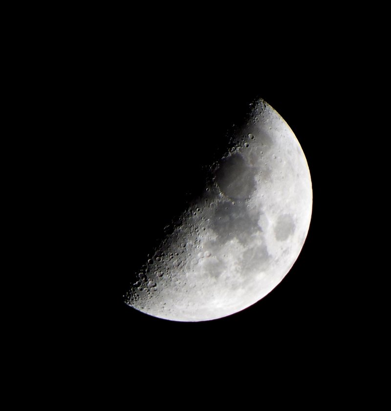 Photo by Randy Moll Seeing and mapping the moon&#8217;s craters is easier where the sun&#8217;s light is viewed striking the moon at an angle and shadows are cast than during the full moon when the sun&#8217;s light is seen shining directly onto the face of the moon.