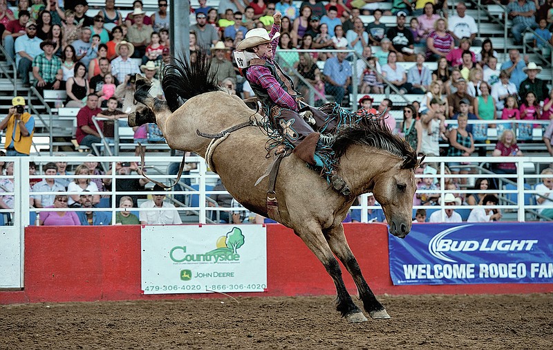 FS RODEO Perfect weather rodeo fans to Fort Smith for the