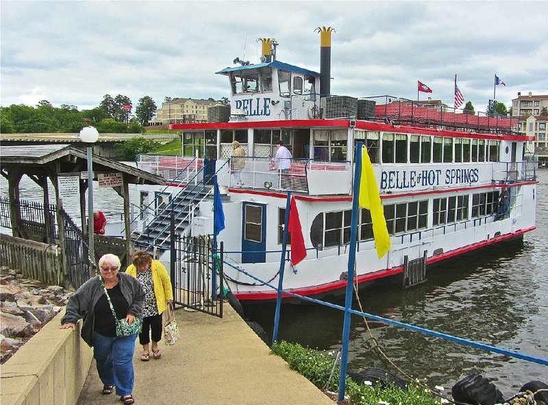 The Belle of Hot Springs does daily excursions on Lake Hamilton. 