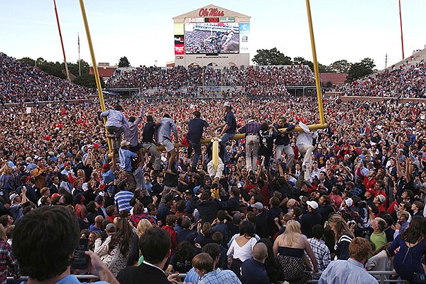 SEC fine Tennessee can expect for storming the field after win