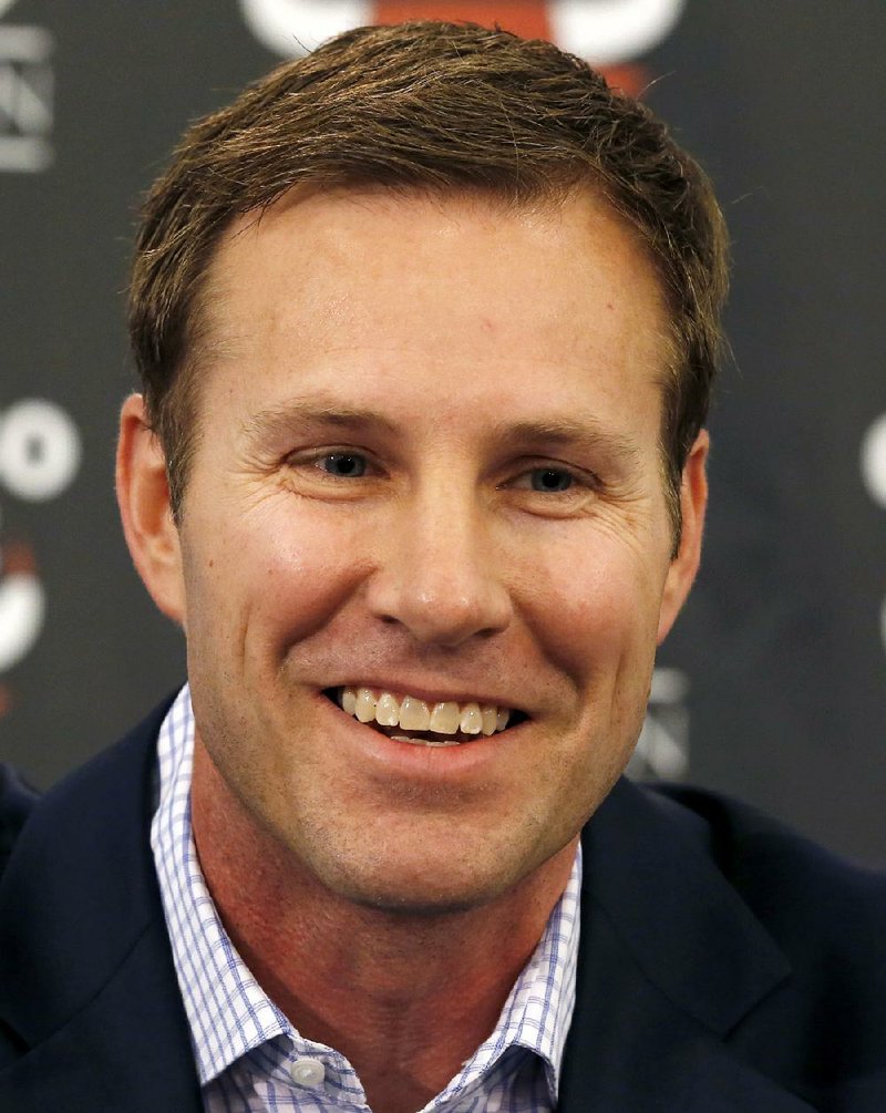 Chicago Bulls new head coach Fred Hoiberg smiles during an NBA basketball news conference where he was introduced, Tuesday, June 2, 2015, in Chicago. 