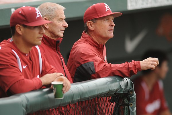 WholeHogSports - College Baseball: Handcuffed Hogs