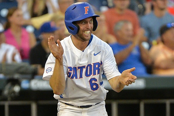 College World Series 2015 bracket update: Florida pummels Miami  again 