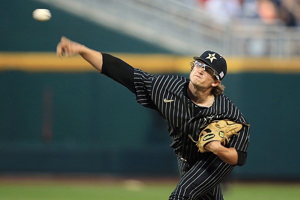 WholeHogSports - Fulmer outing puts Vandy on brink of another