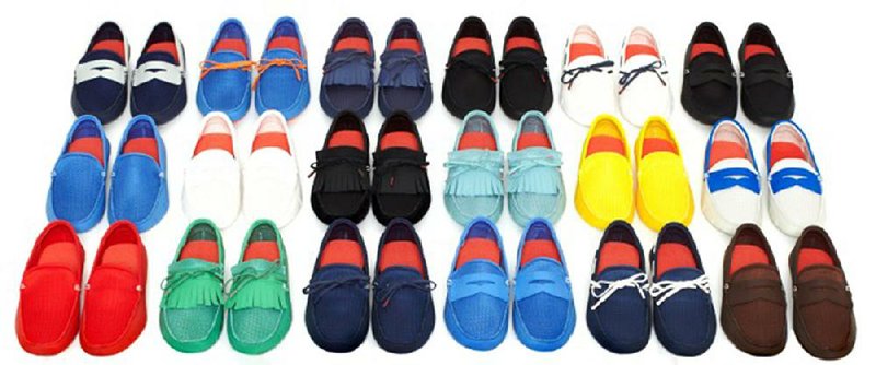 If you decide to wear colorful casual shoes (shown), do not try to find a belt to match.