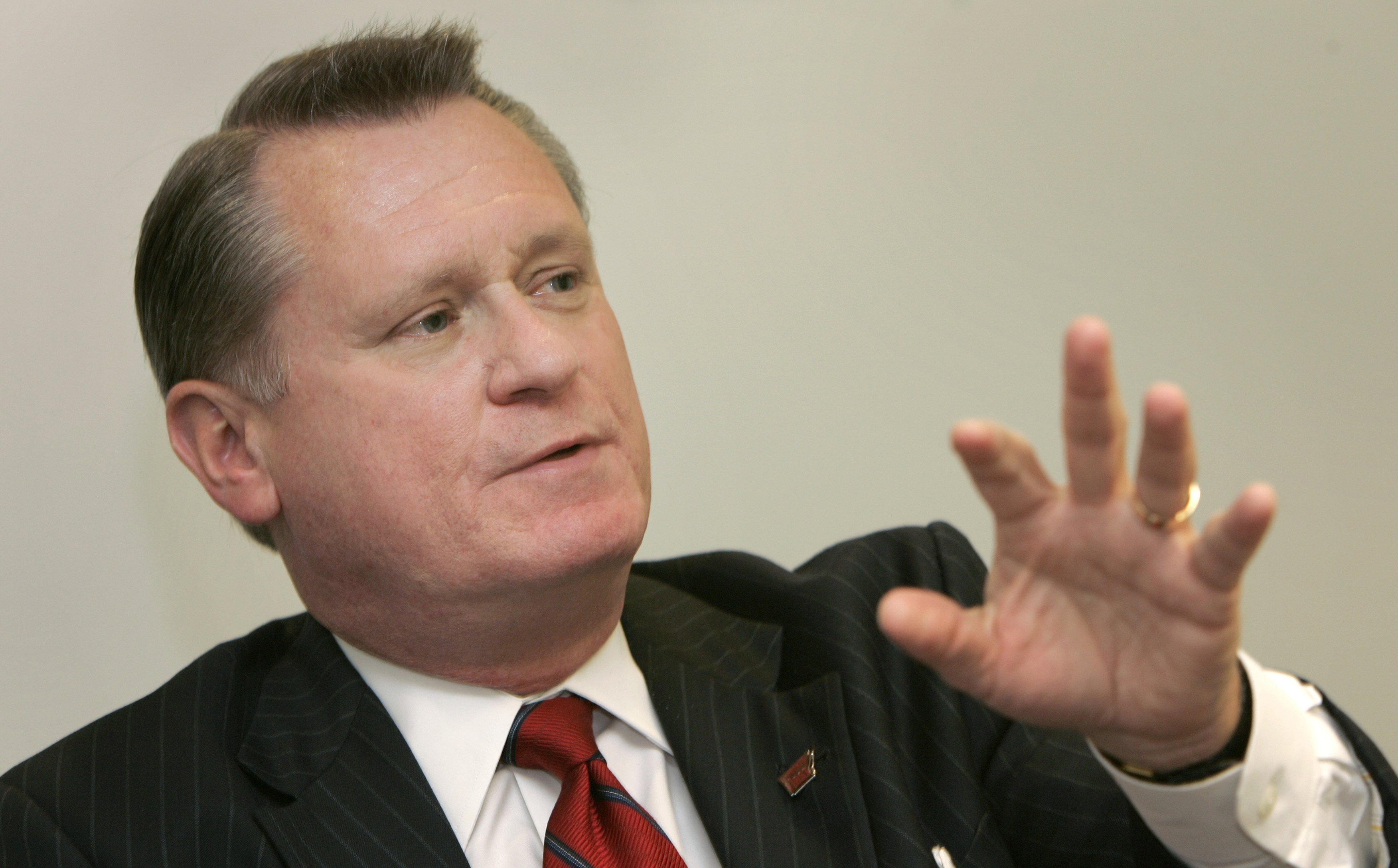 WholeHogSports Gearhart leaves university post after seven years