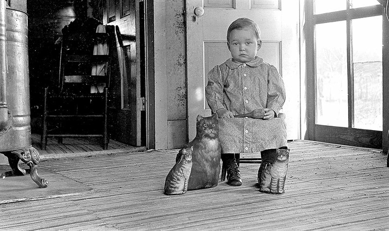 Courtesy Shiloh Museum of Ozark History / Maudine Farish Sanders Collection Mason also photographed Burl Hanks in about 1910.