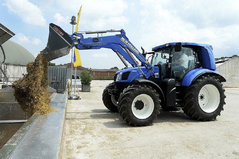 A demonstration was held in June to introduce the New Holland T6 methane tractor in Turin, Italy.