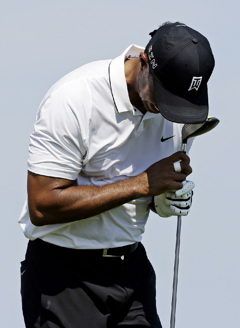 Tiger Woods missed the cut at the PGA Championship on Saturday, his third consecutive missed cut in a major. Rival Phil Mickelson isn’t doing much better, but at least he’s still trying to have fun.